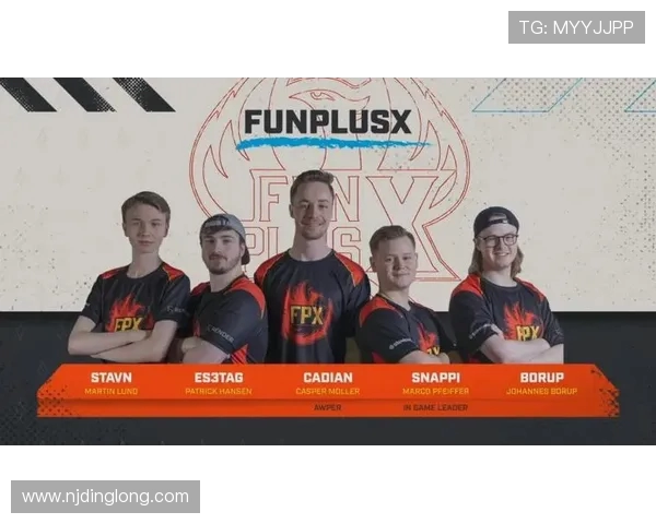 FPX战队在CSGO比赛中意识争议引发热议分析与讨论