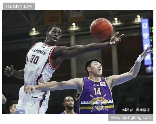 南京篮球队与北京篮球队的耐力较量赛后分析与反思 南京篮球队与北京篮球队的耐力较量赛后分析与反思