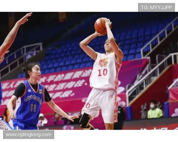 深圳羽毛球队以89分稳居联赛积分榜首位展现强劲实力 深圳羽毛球队以89分稳居联赛积分榜首位展现强劲实力