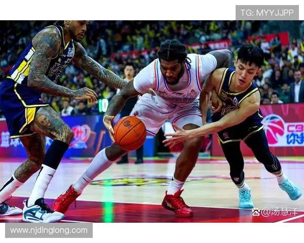 CBA精彩对决山东队迎战福建队直播盛况全程回顾与分析