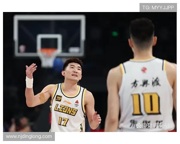 季后赛激战四川队与广厦队谁能笑到最后精彩对决引人关注