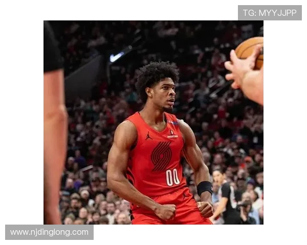 斯库特亨德森的崛起之路:从天才少年到NBA新星的奋斗历程