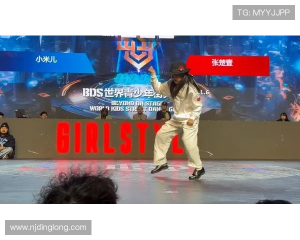 武汉滑板队在世界街舞大赛中的力量与激情展现全场瞩目